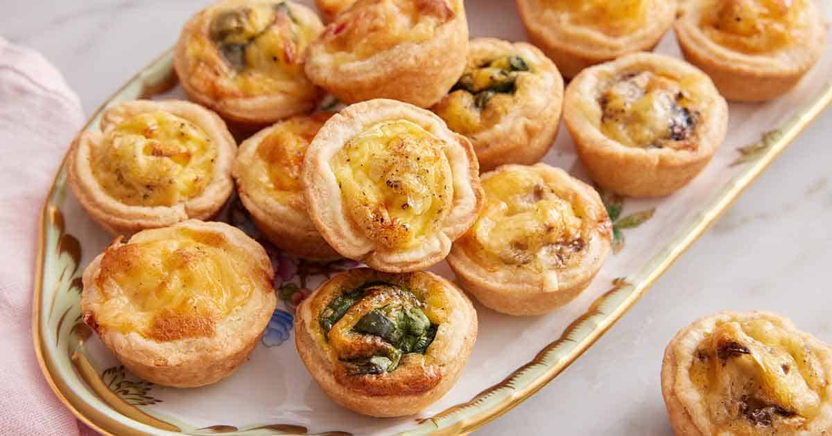 Mini-Quiches Délectables: Un Festin en Bouchée